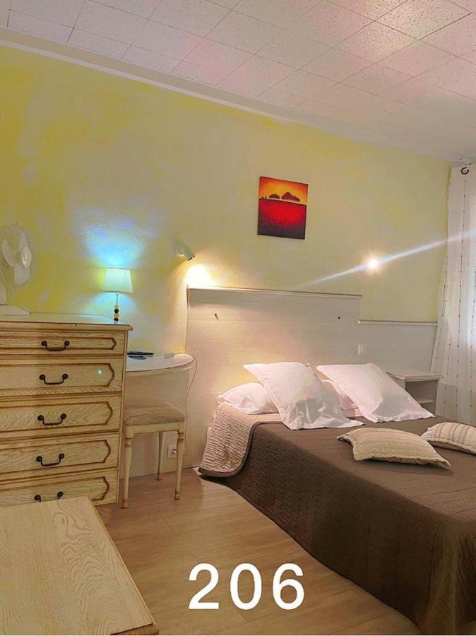 Hotel De La Plage 2 Etoiles Валра-Плаж Екстериор снимка