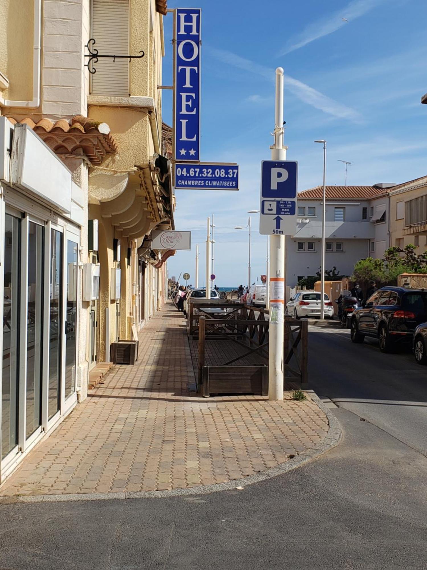 Hotel De La Plage 2 Etoiles Валра-Плаж Екстериор снимка