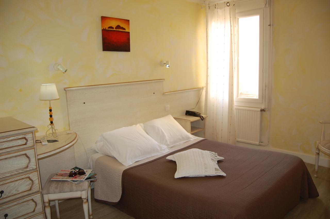 Hotel De La Plage 2 Etoiles Валра-Плаж Екстериор снимка
